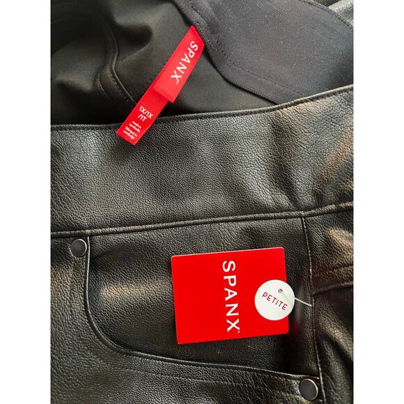 NEW SPANX Womens Slim Straight Pants Black Size 1X Petite Faux Leather - Picture 8 of 8